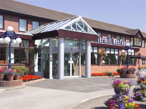 milford booking hotels.